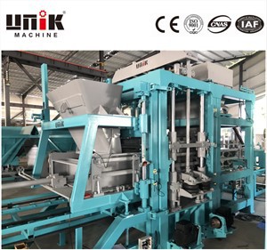 Bloke hutsezko makina automatikoa